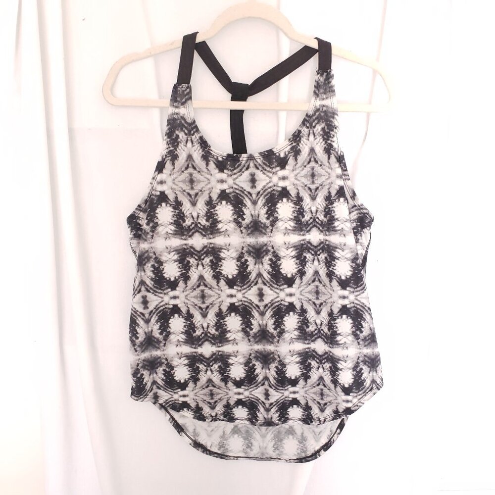 Aviva Sports Multicolor Tie Dye Strappy Low Back Relaxed Athletic Top Size M